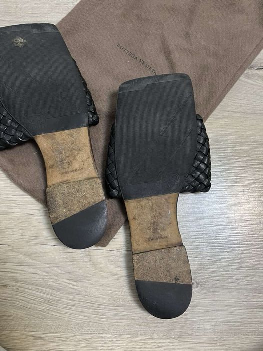 Bottega Veneta шльопки оригінал шкіра