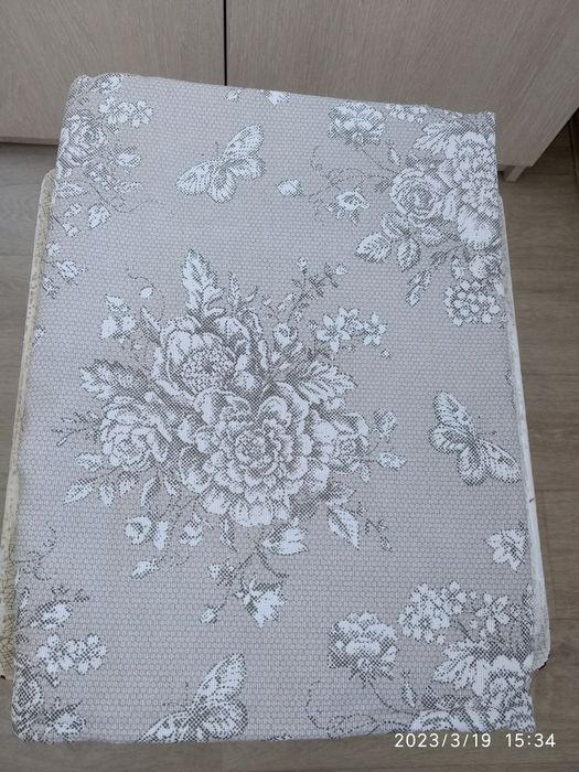 Новые льняные скатерти