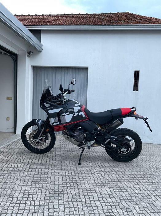 Ducati DesertX 2024