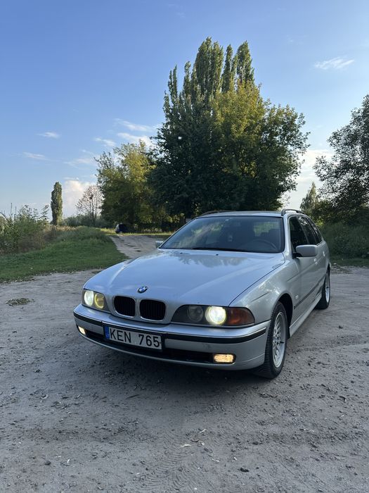 Терміново Продам BMW E39 в хорошому стані,два ключа