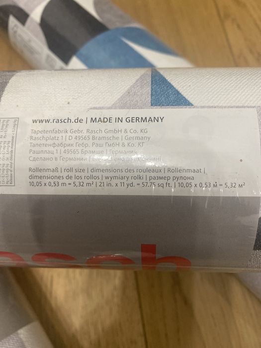 Tapeta rash na fizelinie