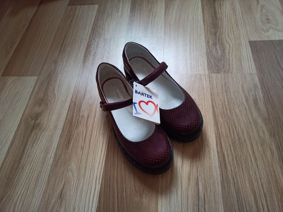 Baleriny / czółenka dziewczęce Bartek 31 bordo