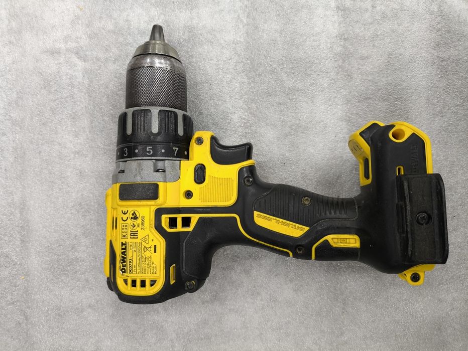 Wiertarko-wkretarka Dewalt DCD791 XR brushless 18V