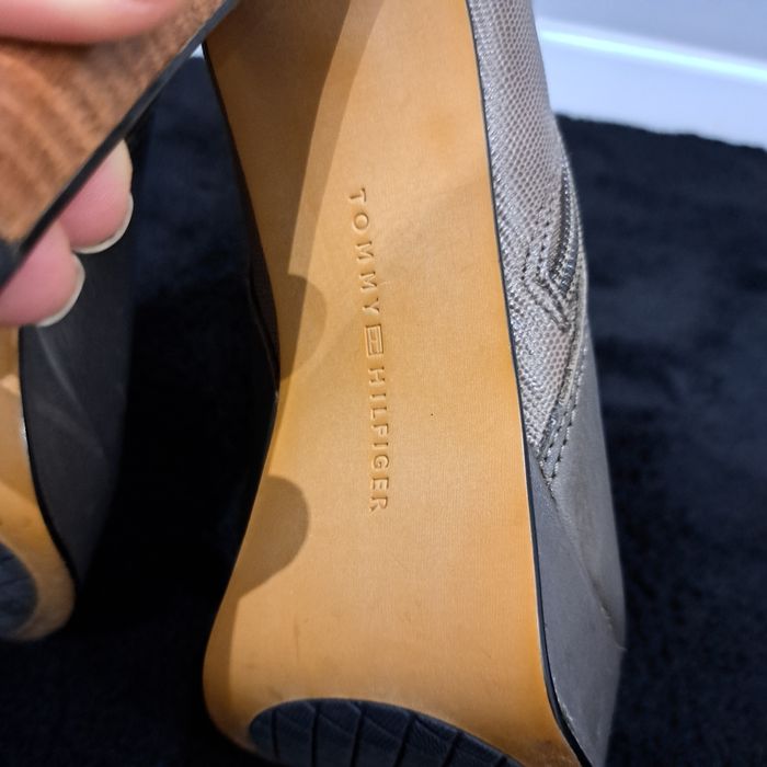 Botki Tommy Hilfiger, 38, buty za kostkę, buty na obcasie, 100% Skóra,