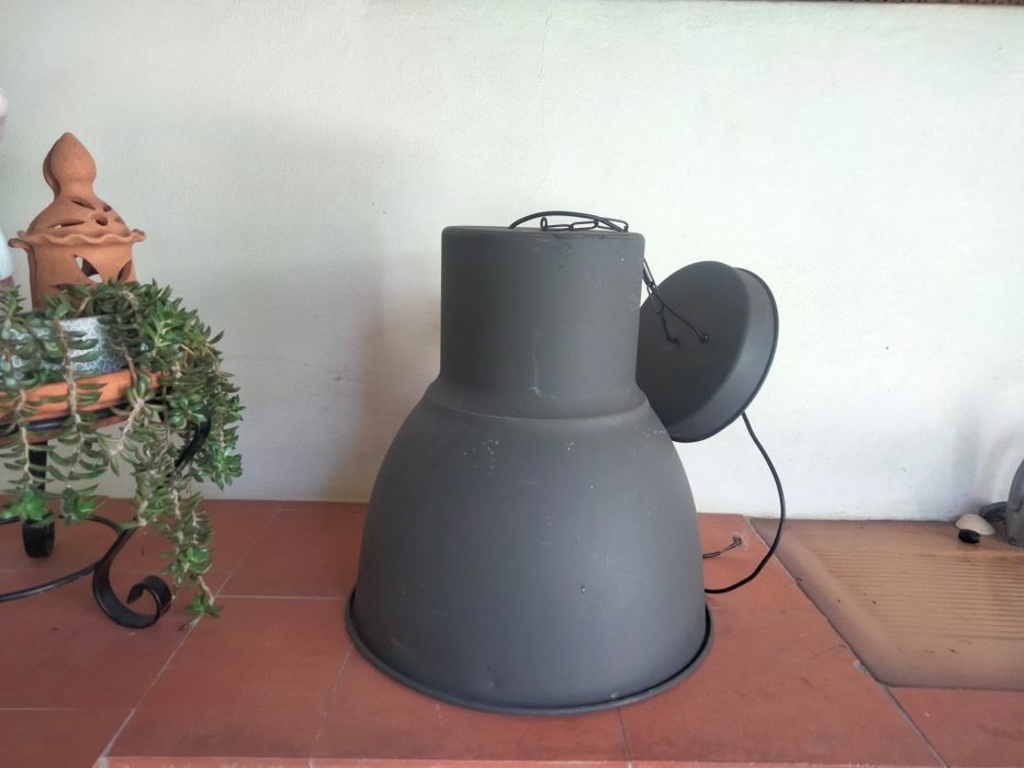 3 candeeiros de bar  48 cm diâmetro de base X 50 cm de altura  cada