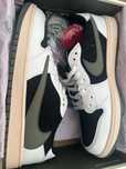 JORDAN 1 LOW TRAVIS SCOTT OLIVE