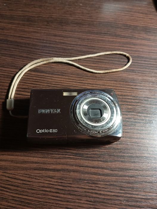 Продам майже працюючій фотоапарат