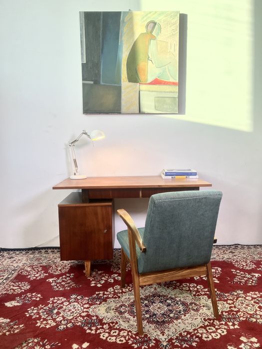 Biurko PRL Typ 20-21 patyczak M Puchała orzech mat vintage renowacja