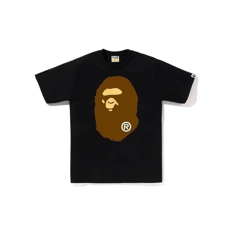 Футболки BAPE в четырёх цветах