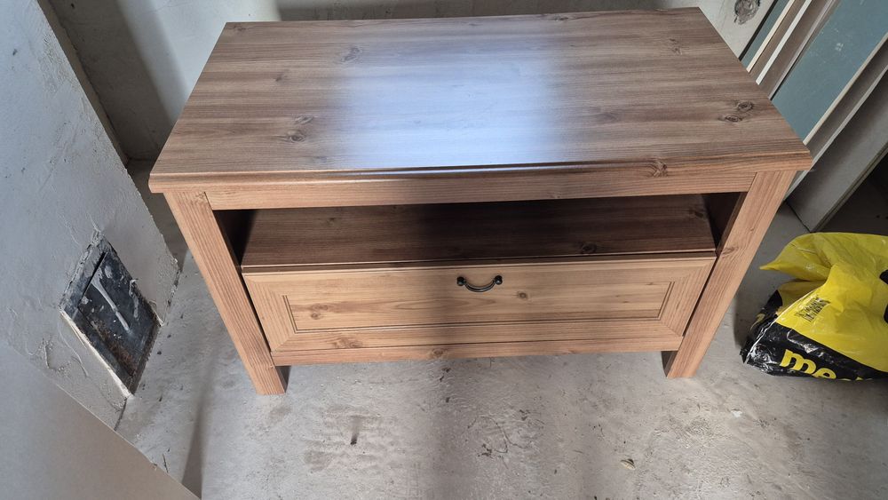 Stolik rtv bardzo d.stan