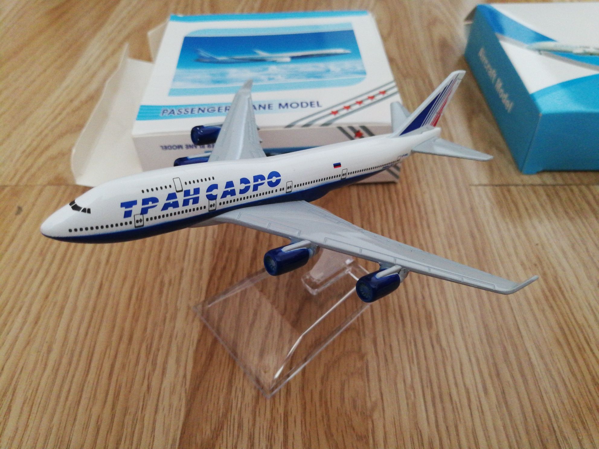 2x modele samolotów 1/400 boeing 747 airbus a380 etihad metal metalowe