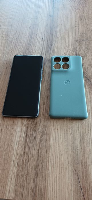 Motorola Edge 60 Pro 12/512

Sprzedam