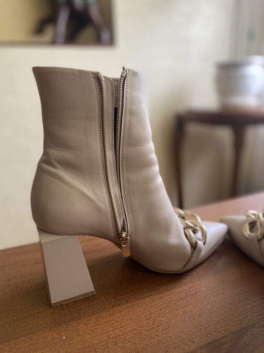 Жіночі ботильйони/черевики в ідеальному стані 38р