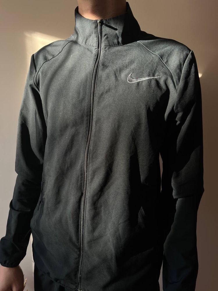 Олімпійка Nike