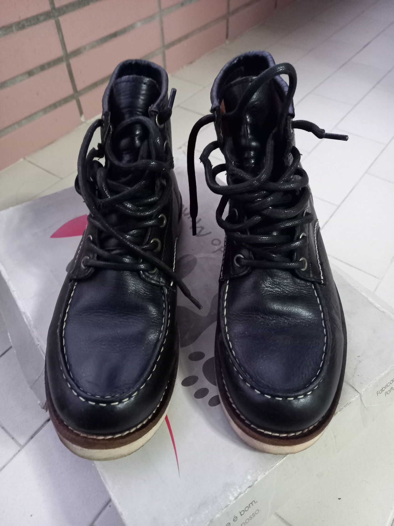 Botas em pele n42