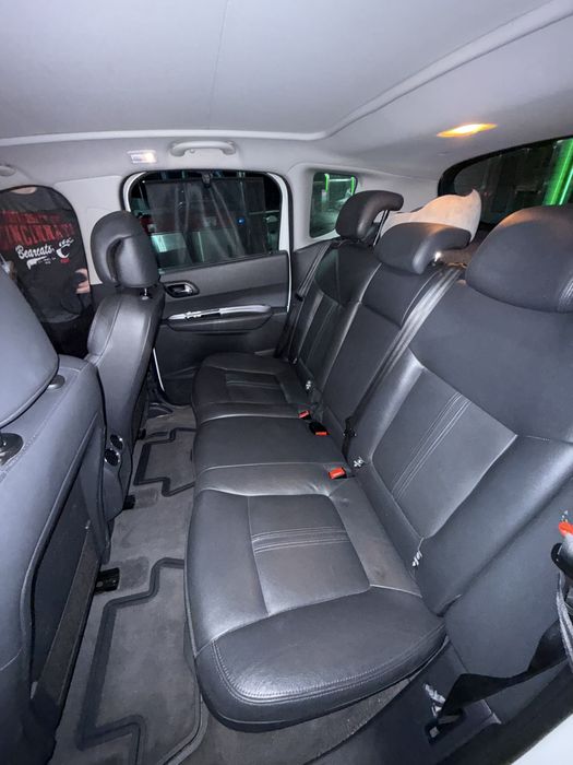 Продам авто Peugeot 3008