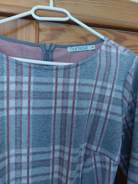 Sukienka prosta Quiosque