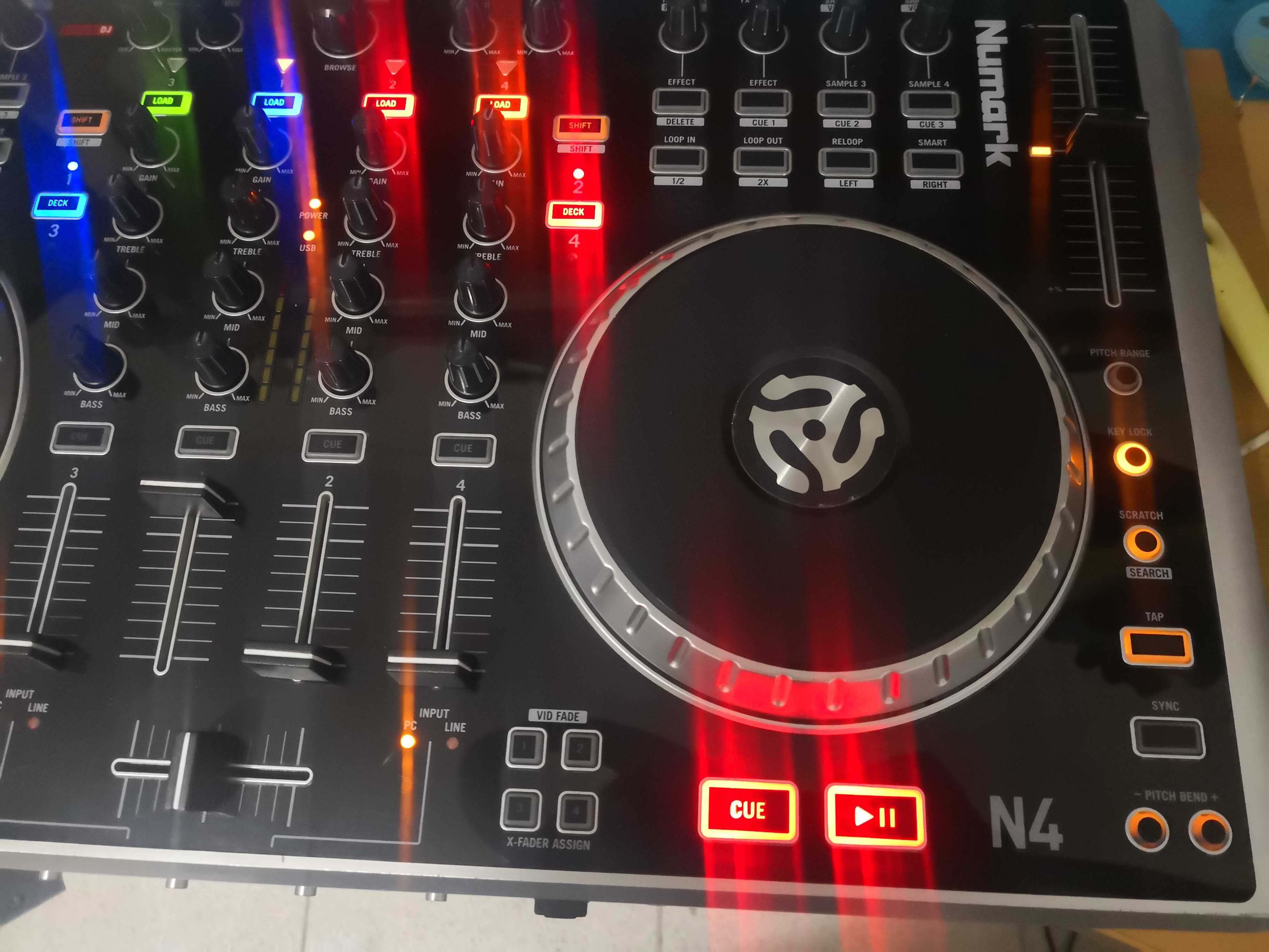 Controlador DJ Numark N4