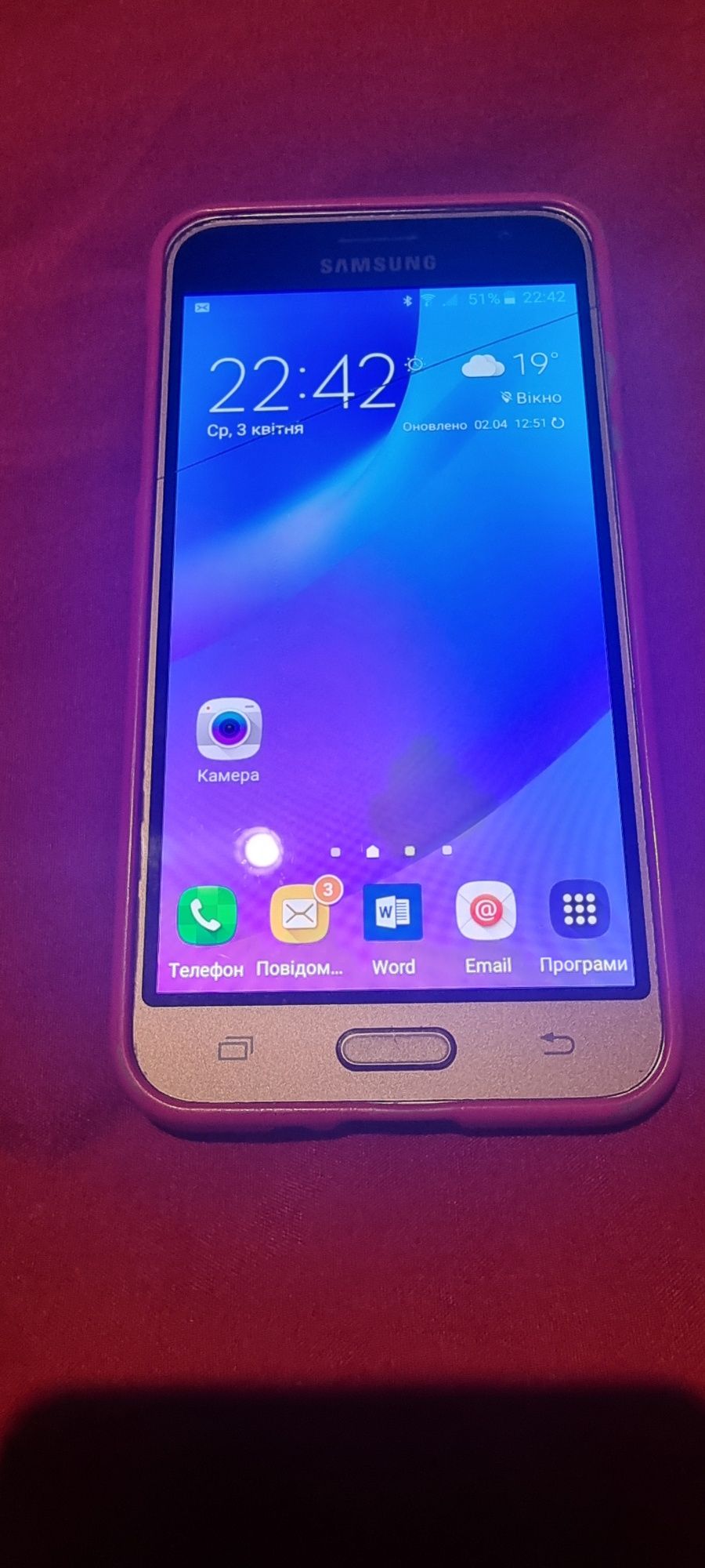 Телефон Samsung .J3