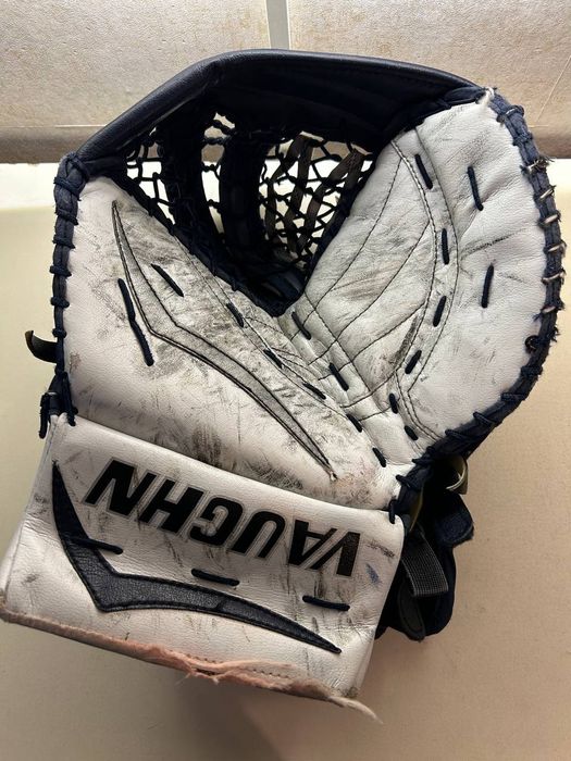 Ловушка и блин хоккейного вратаря Vaughn Pro Spec