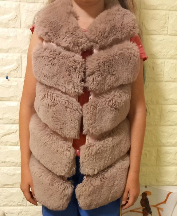 дитячий хутровий жилет