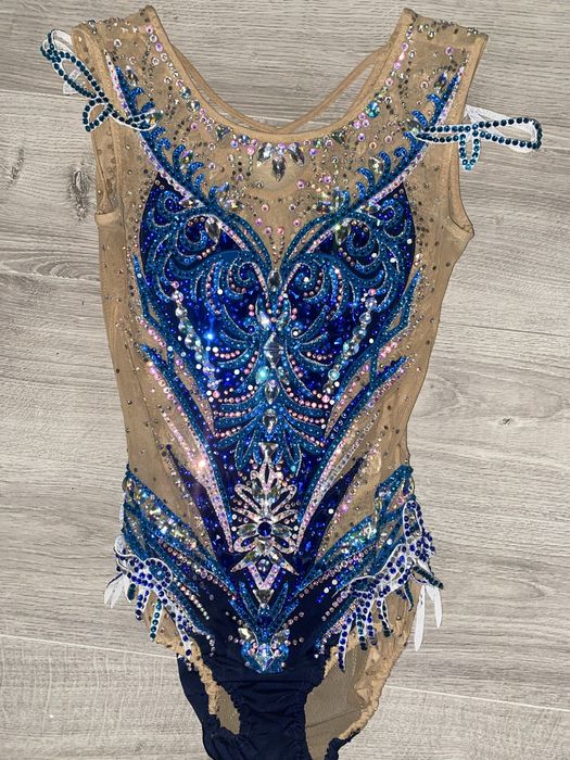 Strój dla gimmastyki artystycznej