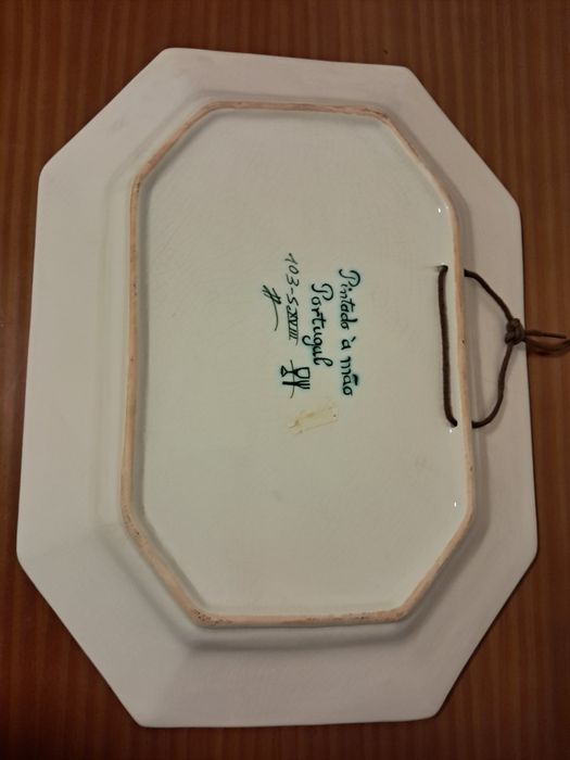 Travessa antiga pintafa à mão