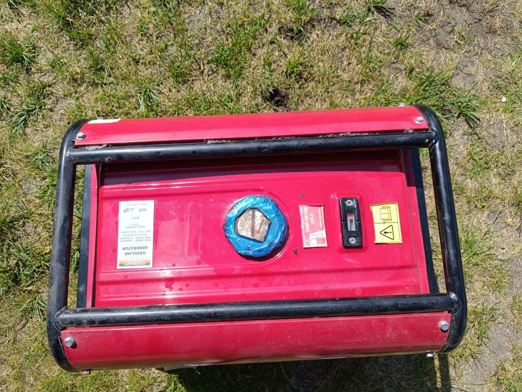 Agregat prądotwórczy 3.8KW(230v) i 6.7KW(400v) 3 Fazowy