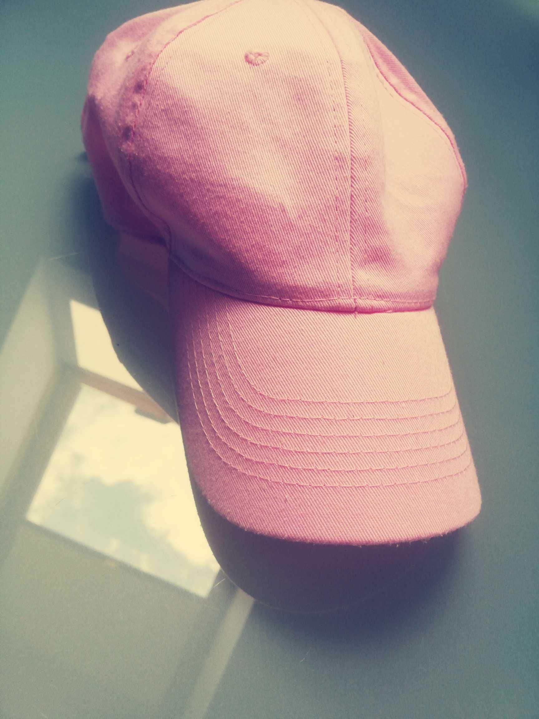 Różowa czapka / damska czapka / młodzieżowa / stylowa / sportowa