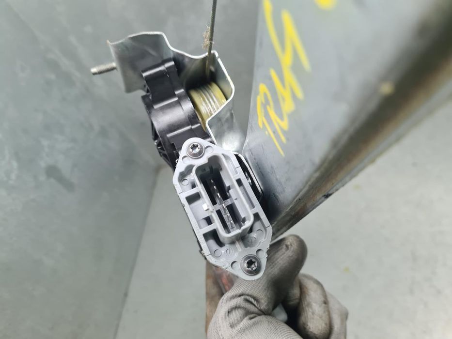 Elevador vidros frente esquerdo RENAULT Trafic III (FG_)