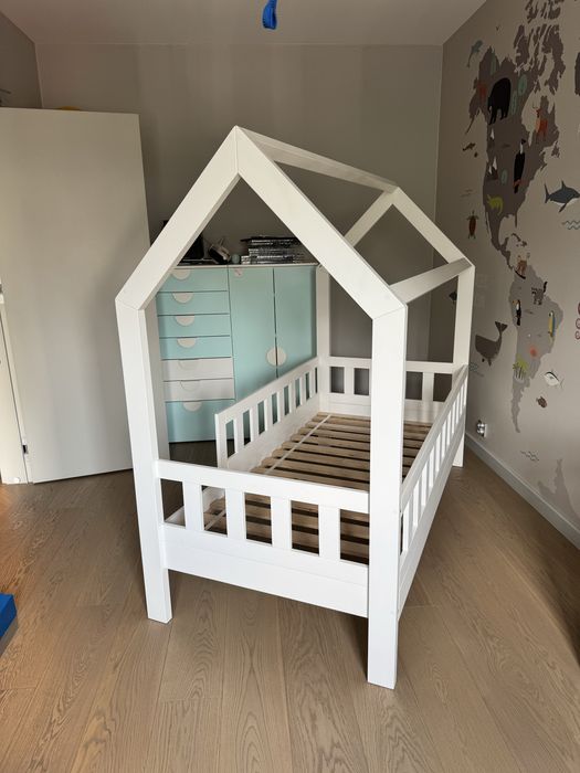 Łóżko domek z szufladą 90 x 190 białe solidne dla dziecka