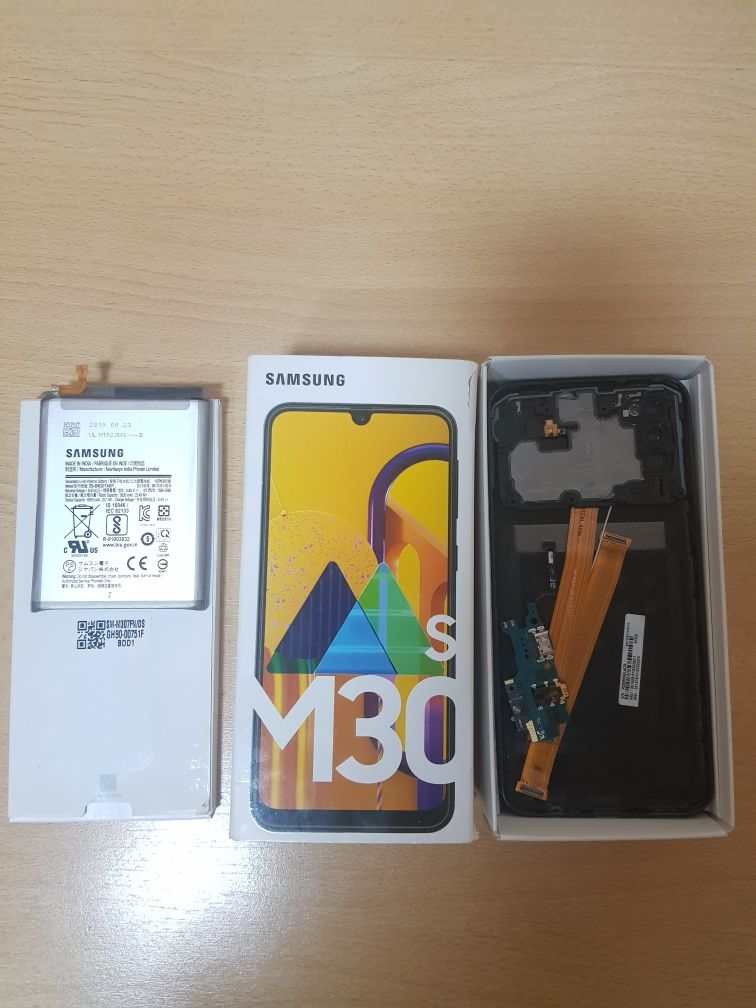 Продам запчасти на Samsung M30S