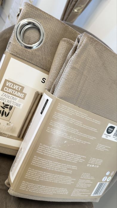 Nowe zaslony na przelotkach bezowe kremowe welurowe welwetowe smukee