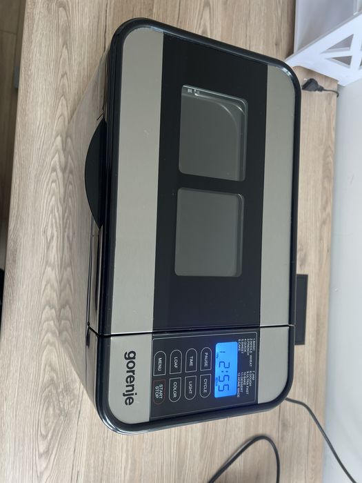 Хлібопічка Gorenje BM1400E