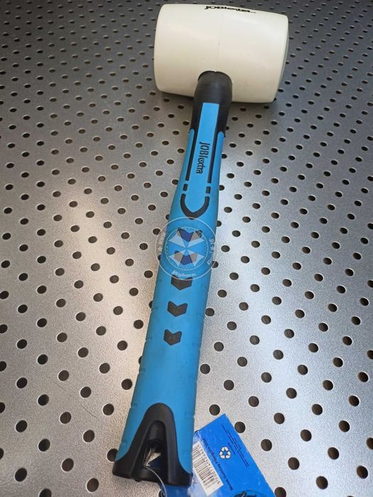 Młotek gumowy FIBERGLASS 900g 75mm Młotek gumowy 900g Młotek gumowy 75