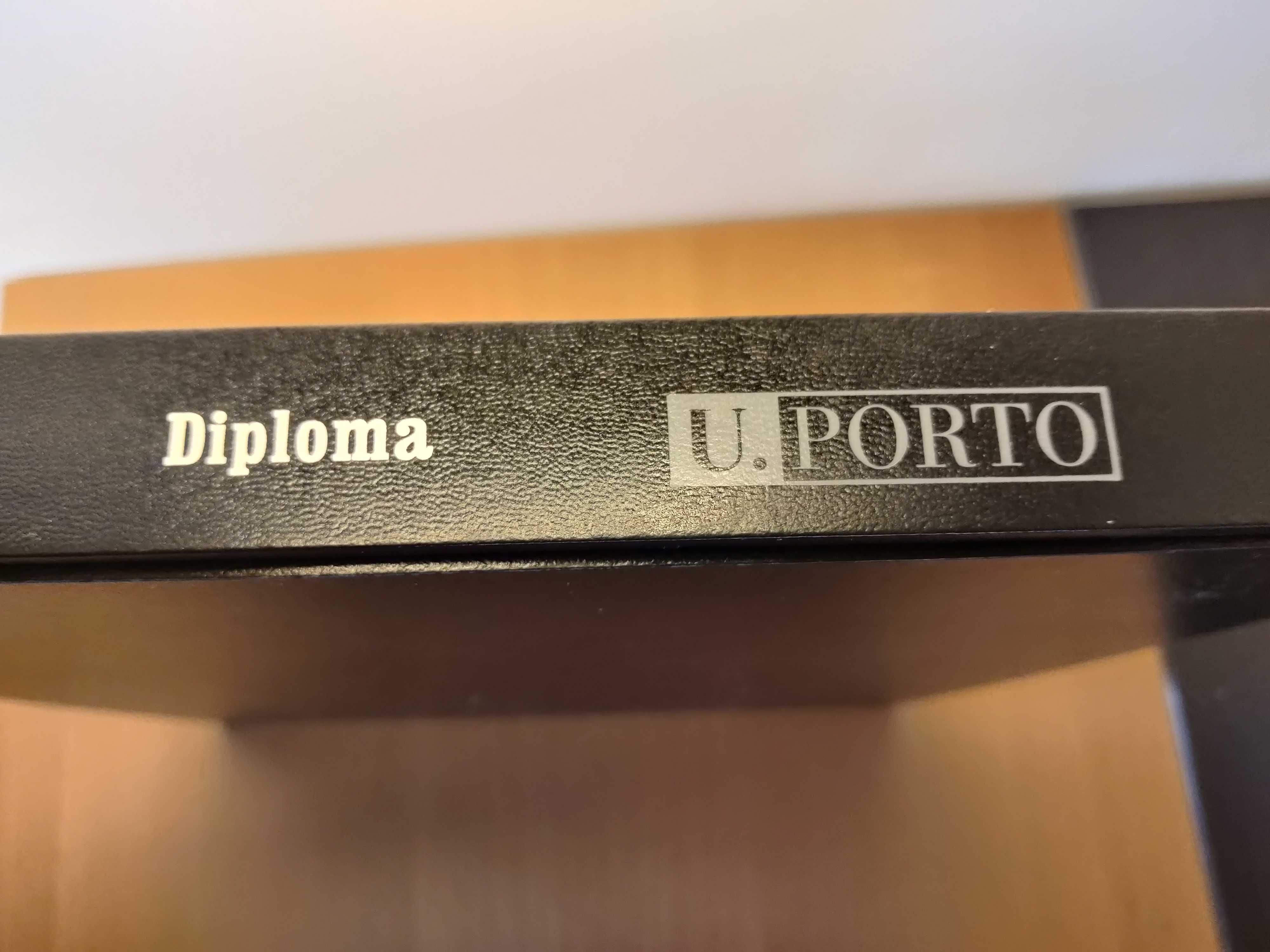 Caixa de Diploma da Universidade do Porto