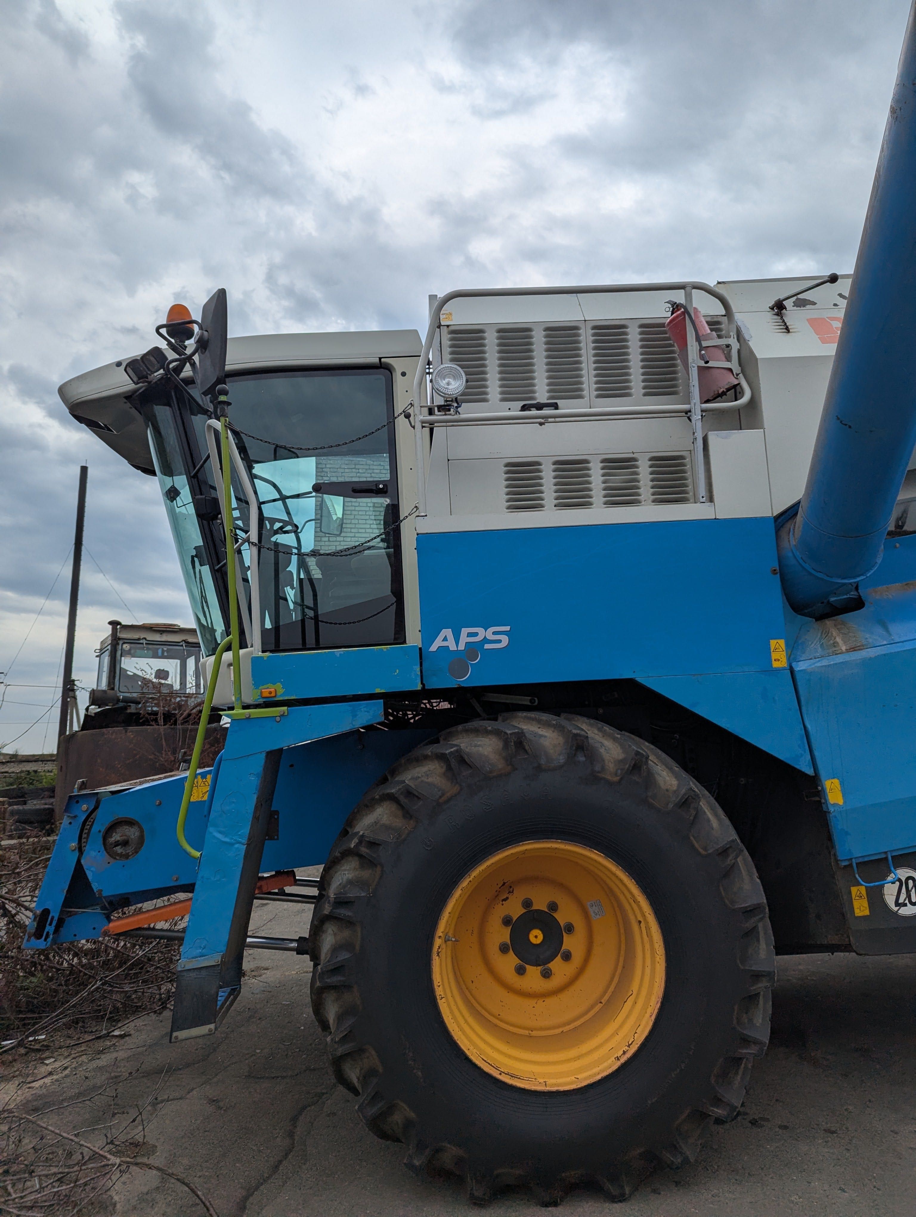 Комбайн Claas Mega 350 2004