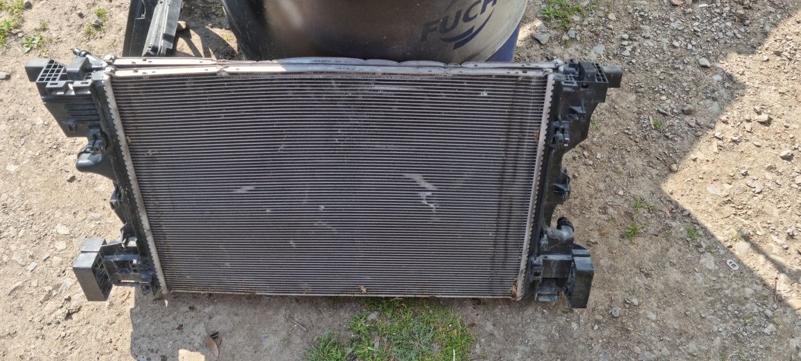 Wentylator chlodnice Lampy części  CLA W118 AMG