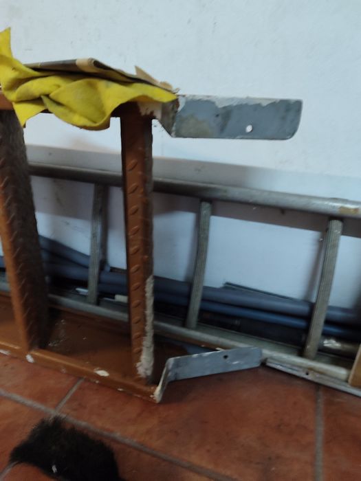 Vendo escada em ferro