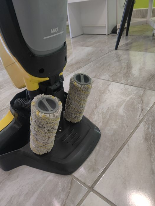 Пилосос мийний KARCHER FC 5 як новий