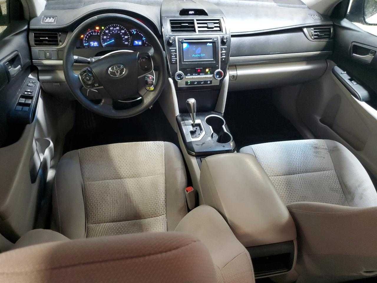 Toyota CAMRY 2014