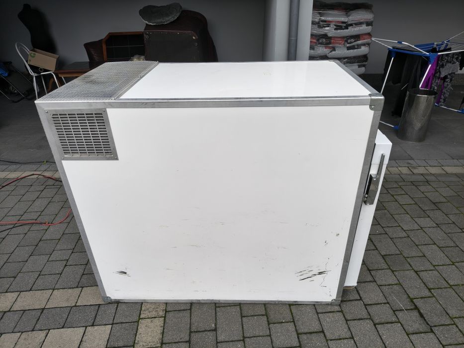 Chłodziarko zamrażarka do auta na pakę do dostawczaka 12/220V