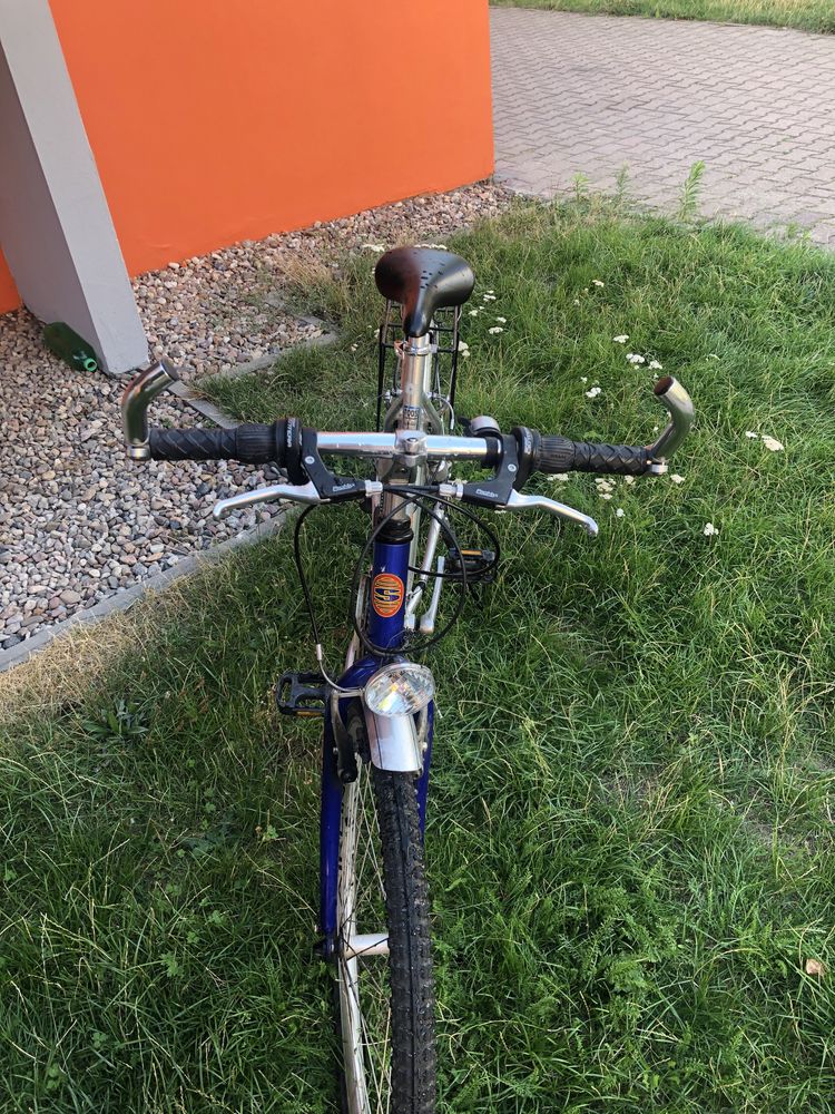 Rower górski MTB srebrny z bagażnikiem. Bardzo dobry stan