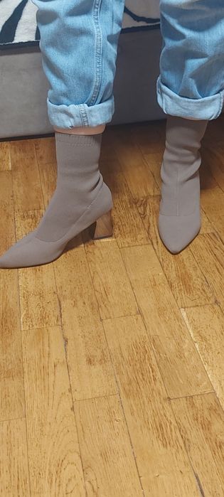 Ботильйони-панчохи Reserved