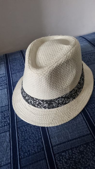 Słomkowy letni kapelusz 56