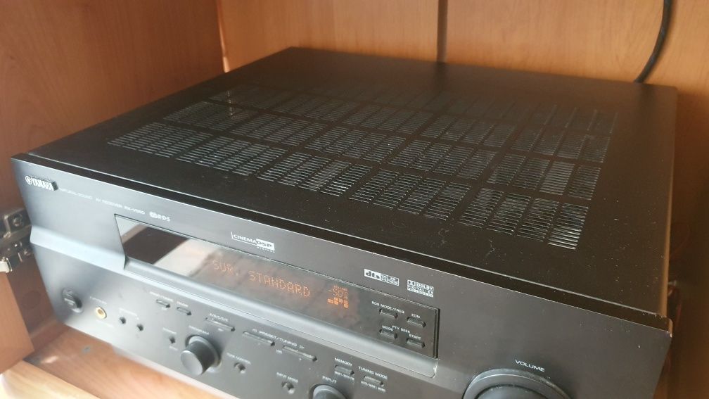 Amplituner kina domowego Yamaha RX-V550