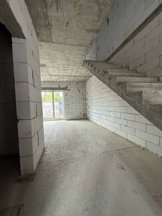 Продаж 4-к таунхаус 105 м² 67000 $ Ворзель РОЗТЕРМІНУВАННЯ