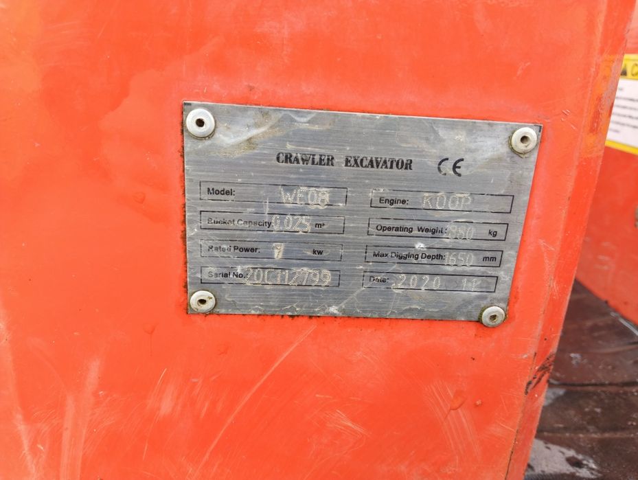 Minikoparka WE 08 ( 2020r ) z osprzętem diesel ( nie Kubota )