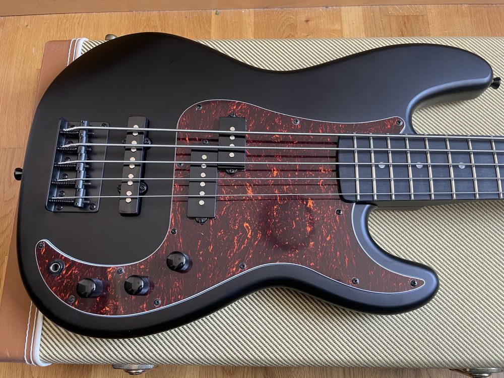 Harley Benton PJ-5 SBK jak Nowa