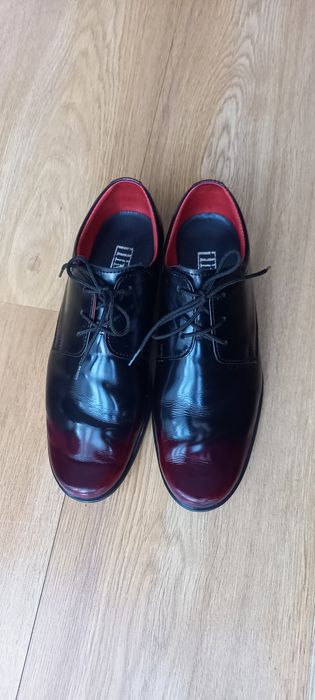 Eleganckie buty wizytowe dla chłopca rozmiar 34 firmy Timo